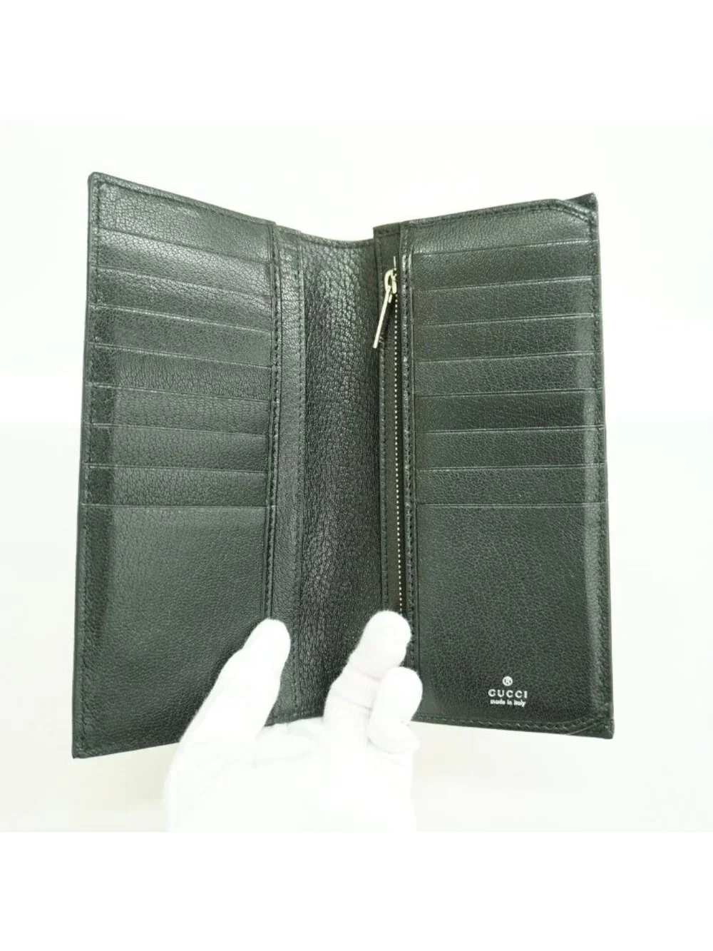 Gucci Wallet GG Supreme Black Silver